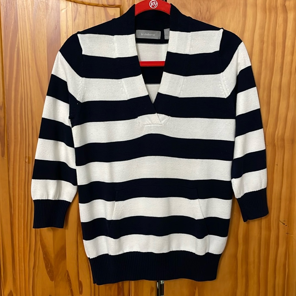 LIZ CLAIRBORNE NAUTICAL SWEATER Sz M WOMEN NAVY BLUE WHITE STRIPE FRONT POCKET